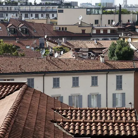 Mansard Very Close To Duomo